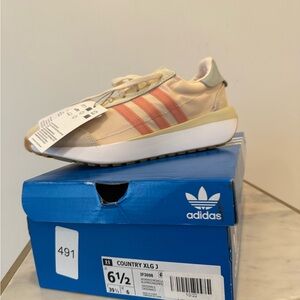 NIB! Adidas Beige and Pink Sneakers Women Size 6.5